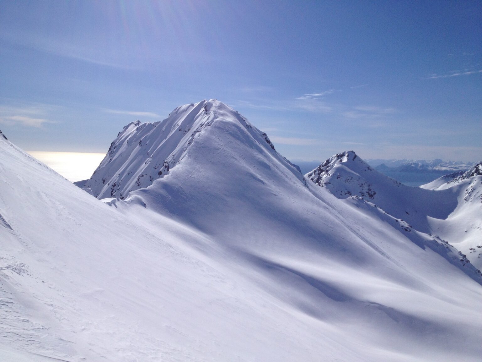 Looking at the summit of Fløya peak