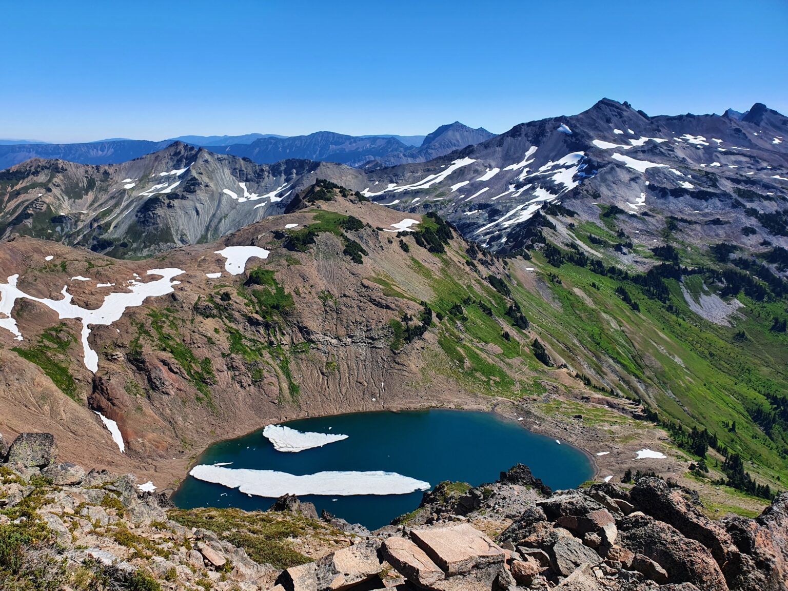 Looking down towards Goat Lake from the summit of Hawkeye Peak in Goat Rocks Wilderness