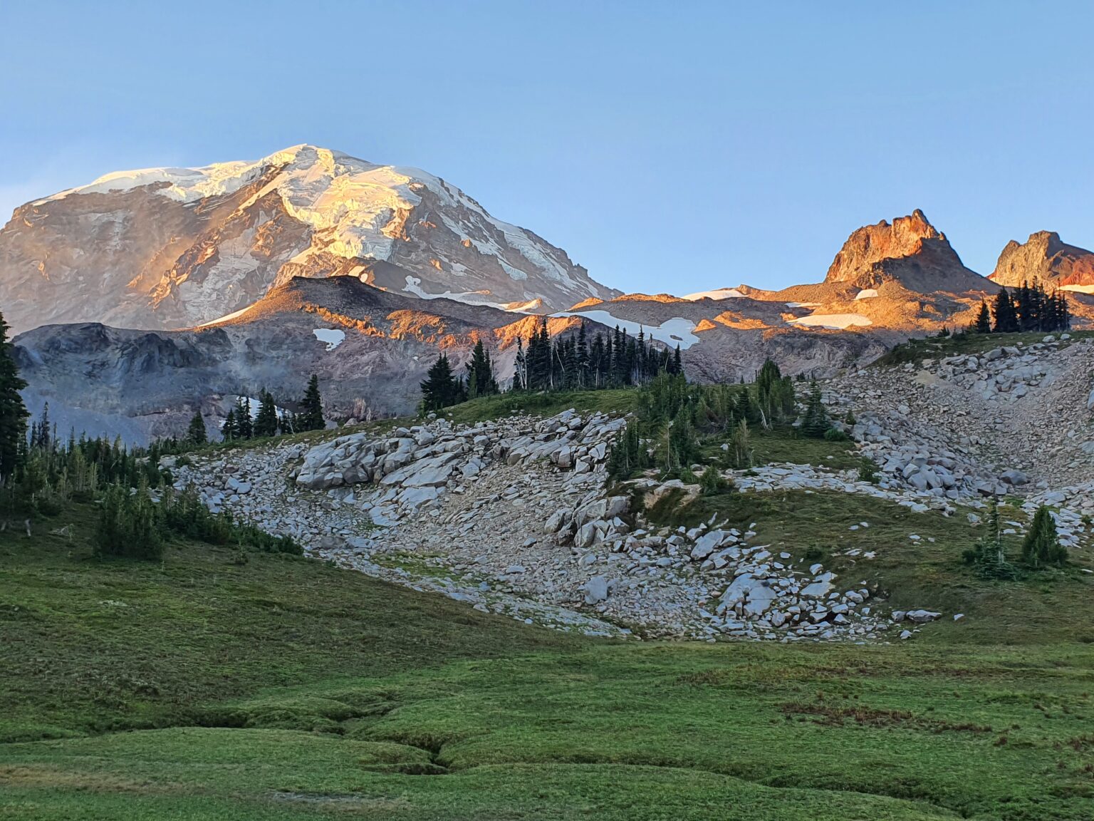 Mount Rainier and Echo Peak