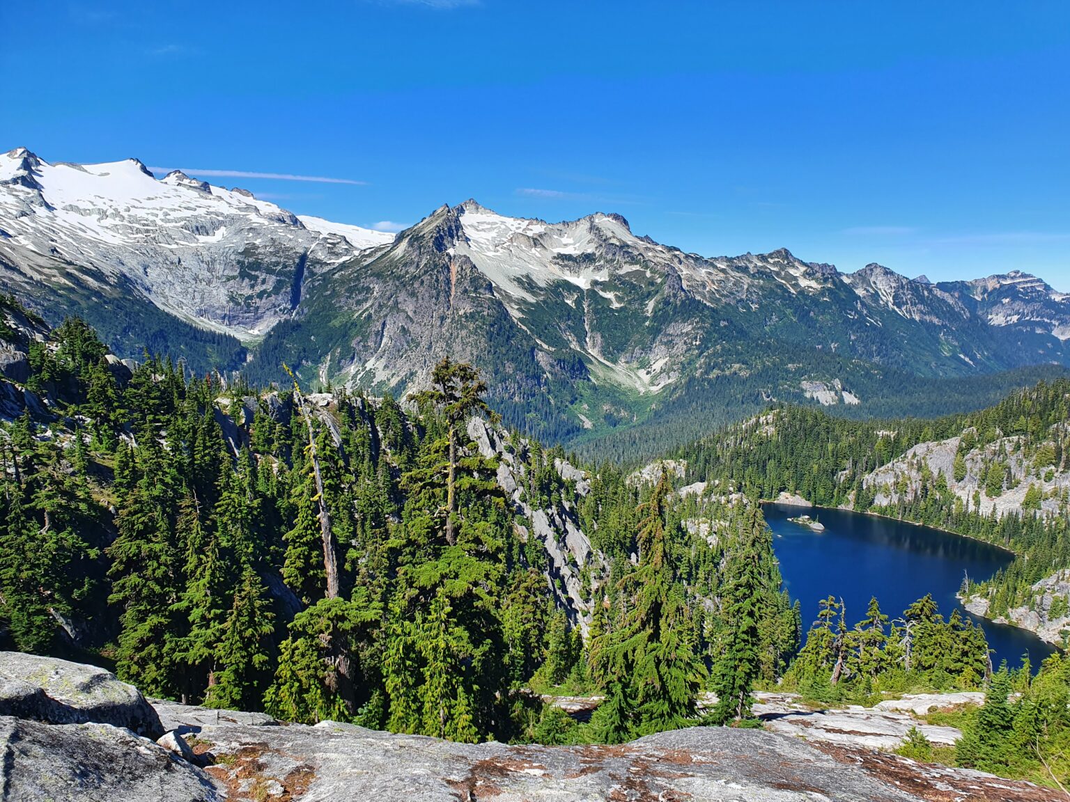 Looking down at Tuck Lake while hiking back from Robin Lakes