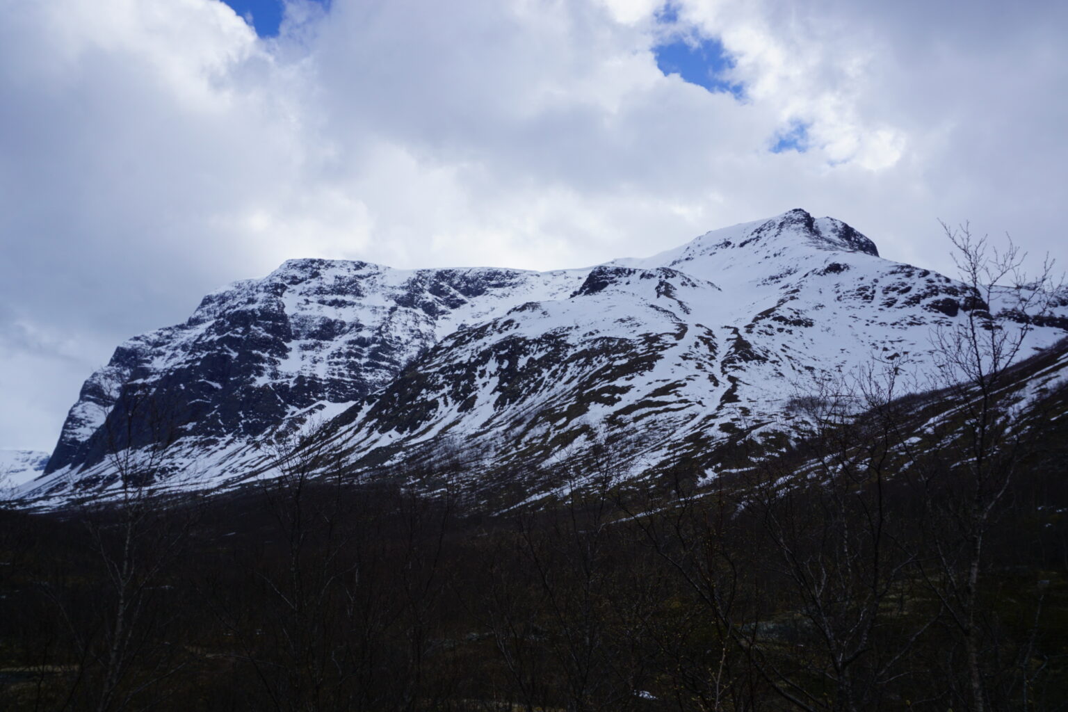 Looking at the Northwest bowl of Sommarfjellet