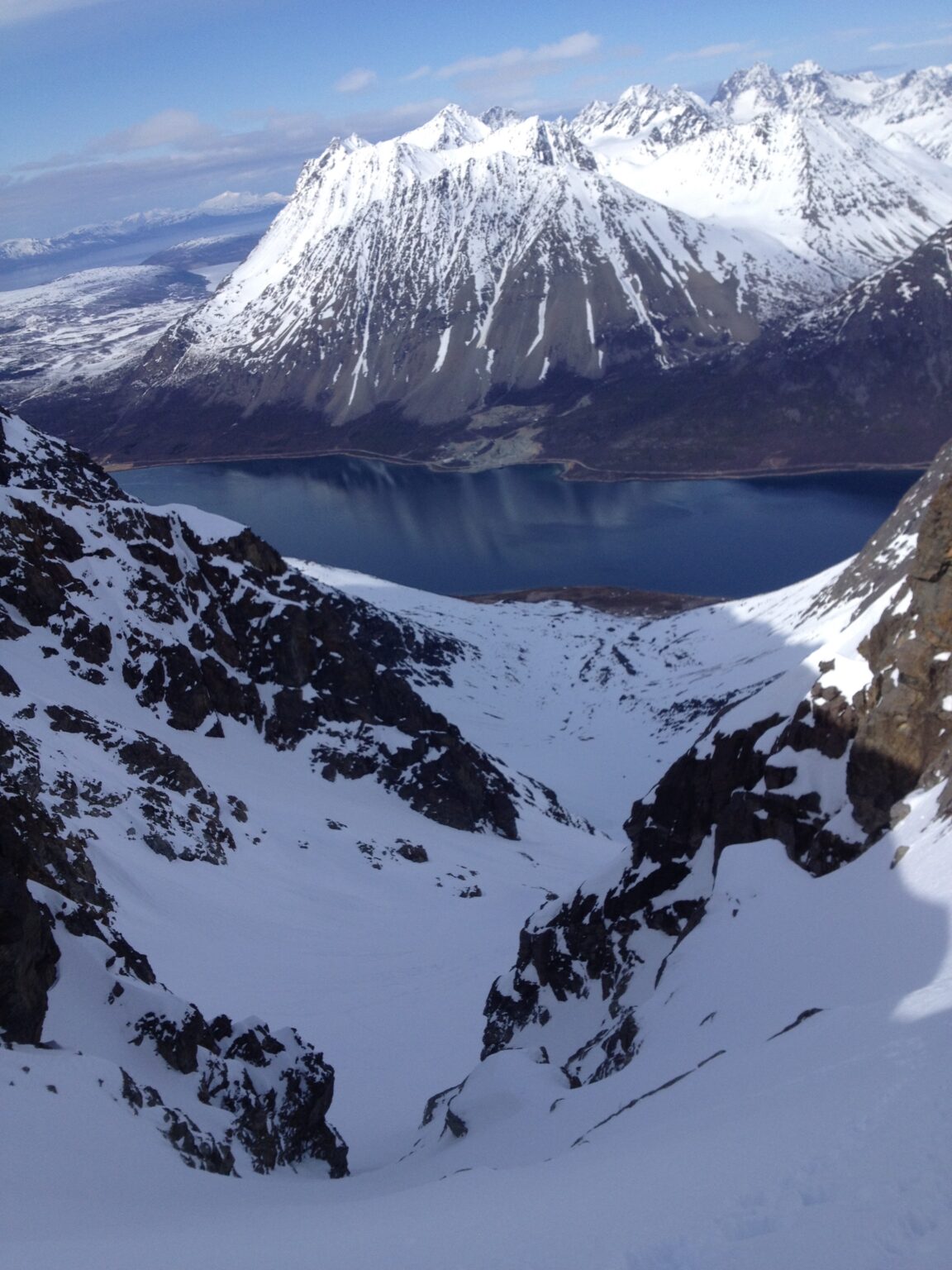 Looking down the East col of Store Fornestinden