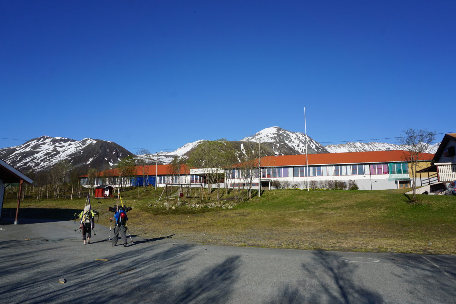 Hiking out of Lenangen towards Veidalsfjellet