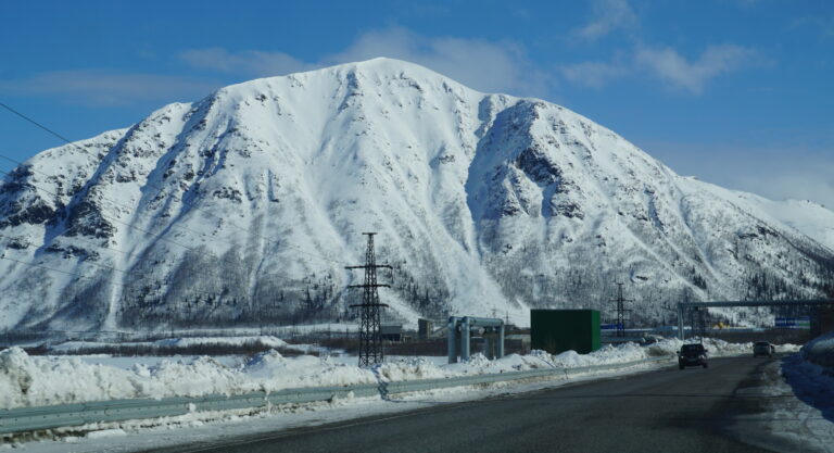 Passing by some amazing backcountry skiing potential in the Khibiny Mountains