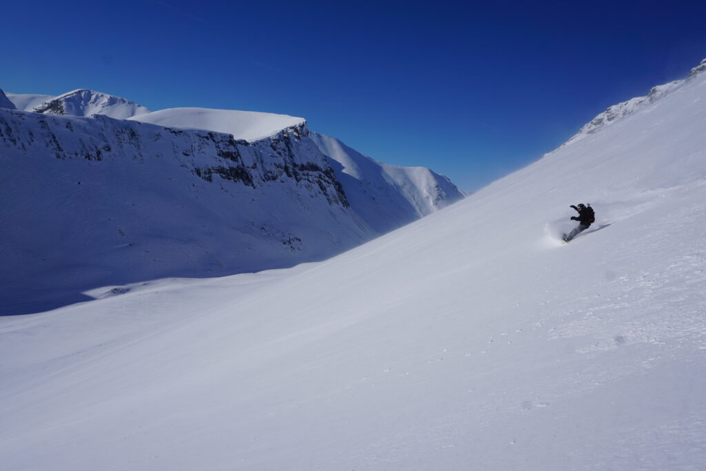 Snowboarding in the Kola Peninsula 