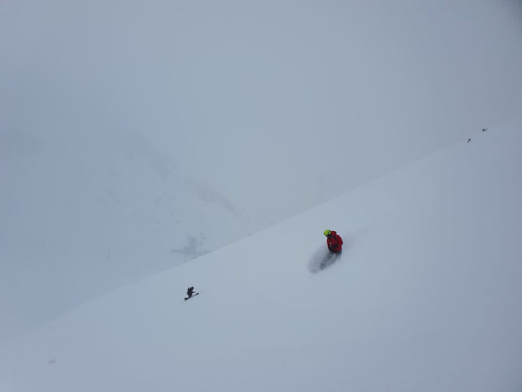 Snowboard in the sidecountry of 25 km ski center