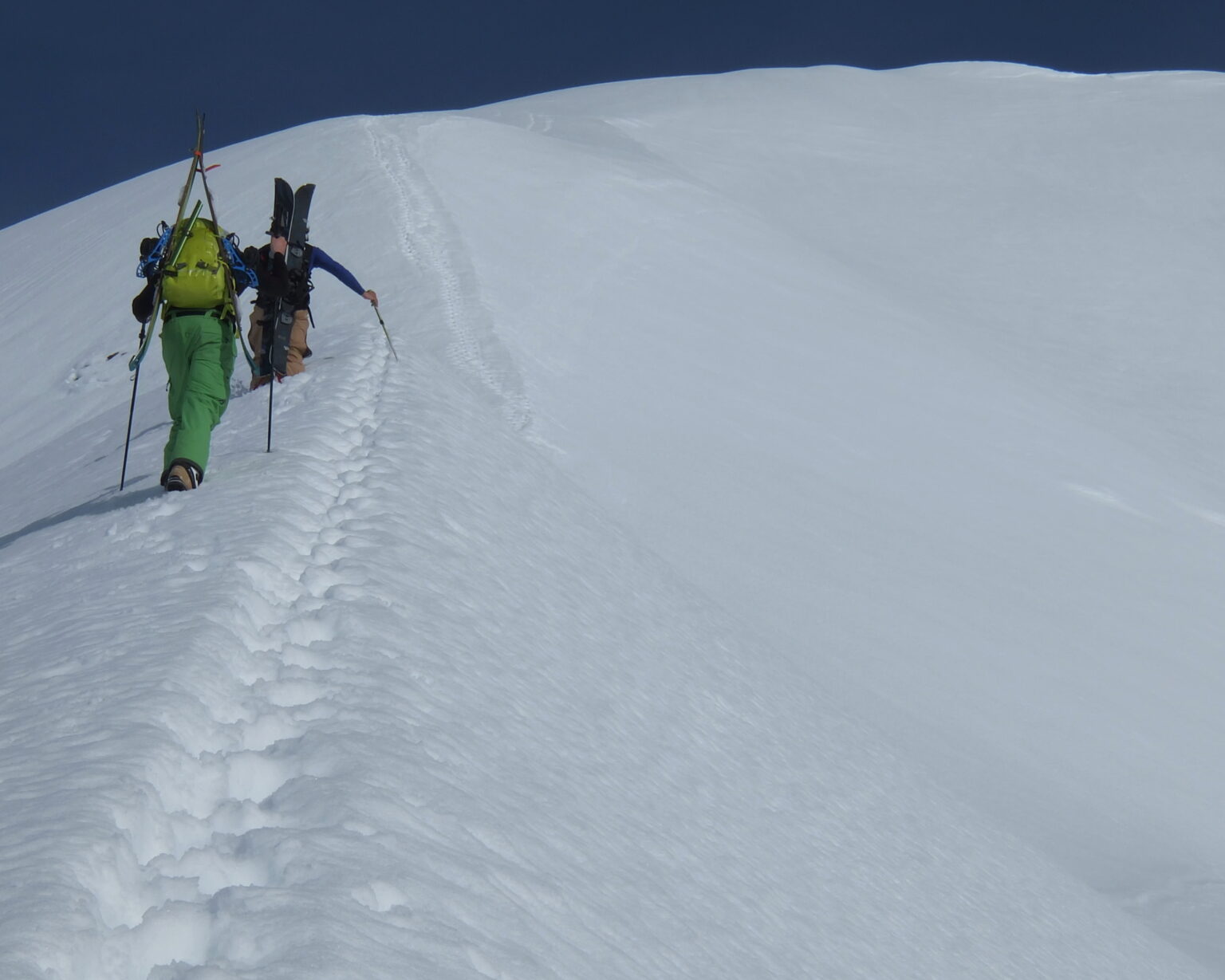 Bootpacking up the Southeast ridge of Arnfinnsfjall