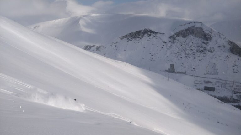 First tracks within Kukisvumchorr resort