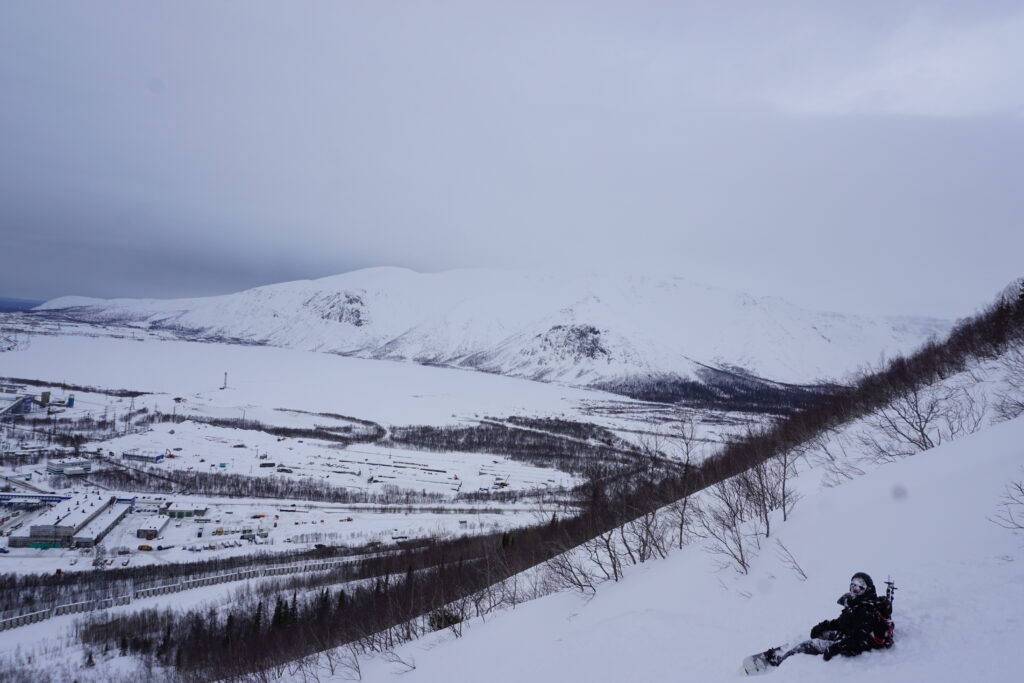 A great day snowboarding in the Khibiny Mountain backcountry off Mount Juksporr