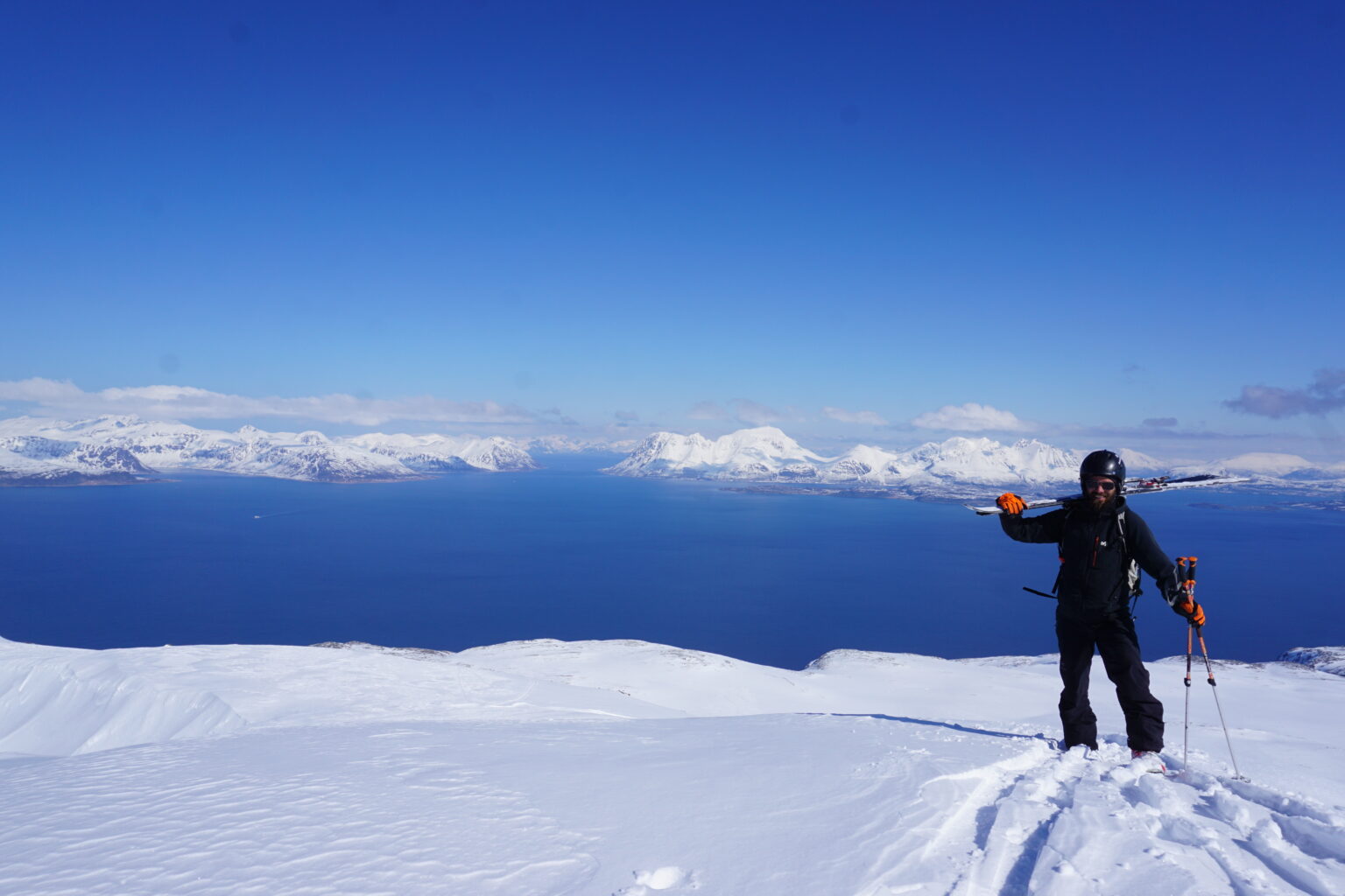 Standing on the summit of `Russelvfjellet