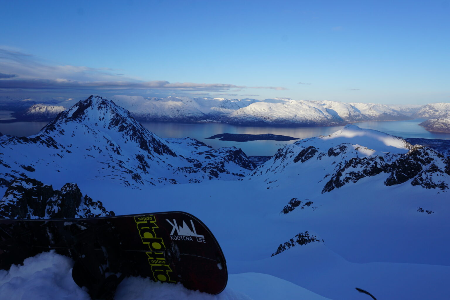 Checking out the view of Store Koppangstinden from the Strupbeen Glacier