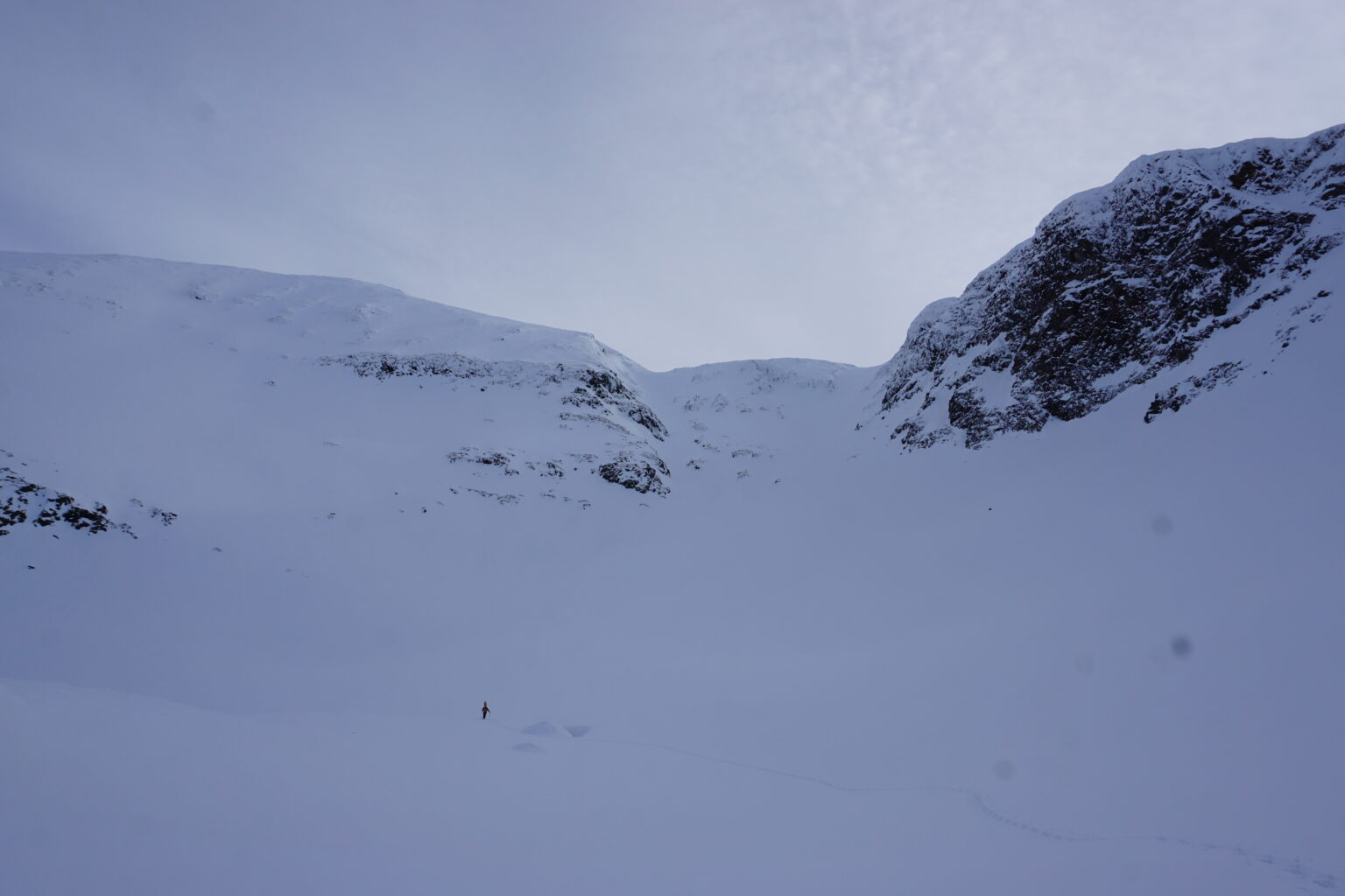 Starting the climb up Tamokfjellet North chute