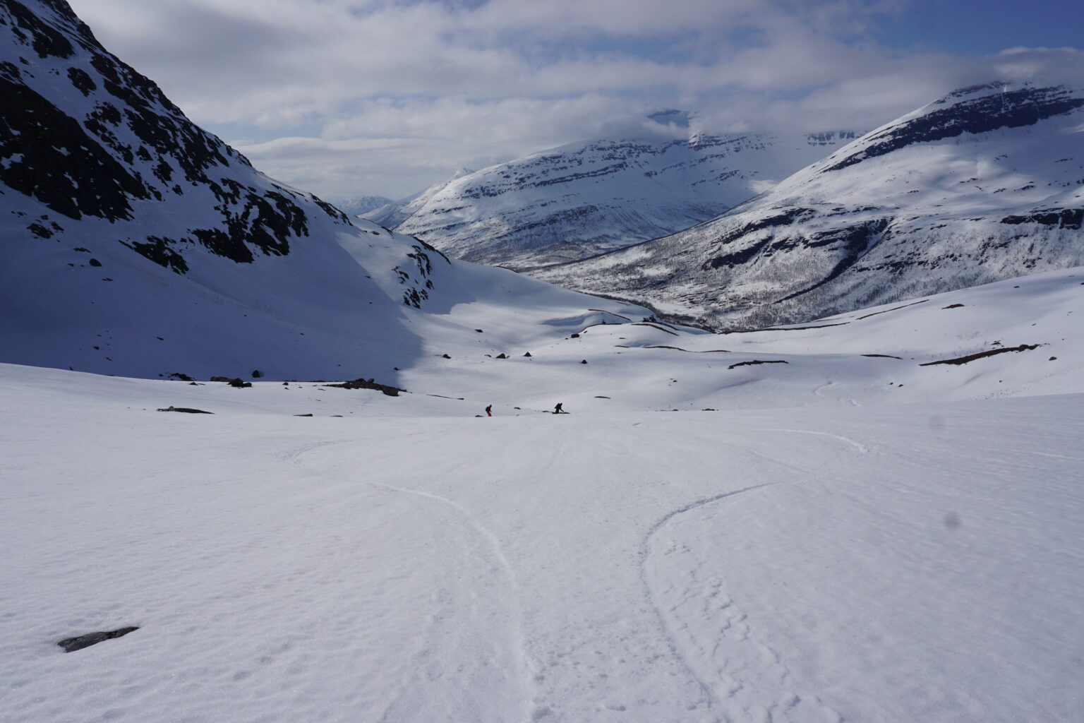 Riding back down to the car in the Tamokdalen backcountry