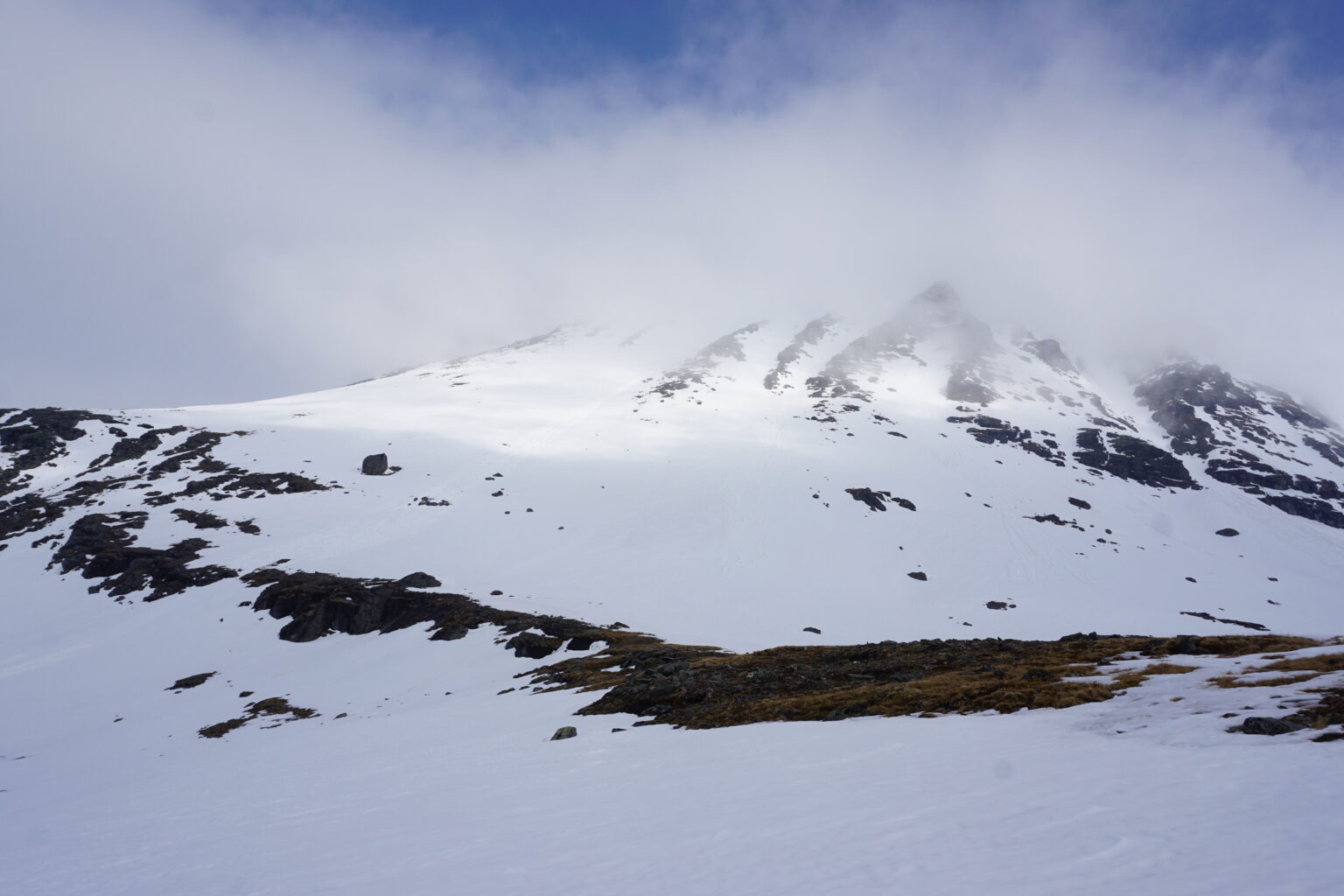 Looking at the Kitchen Chute still in the clouds